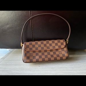VINTAGE LOUIS VUITTON MINI PURSE